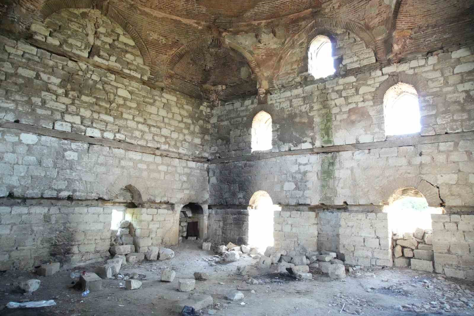 5 buçuk asırlık Evliya Kasım Paşa Camii yok olma tehlikesi yaşıyor
