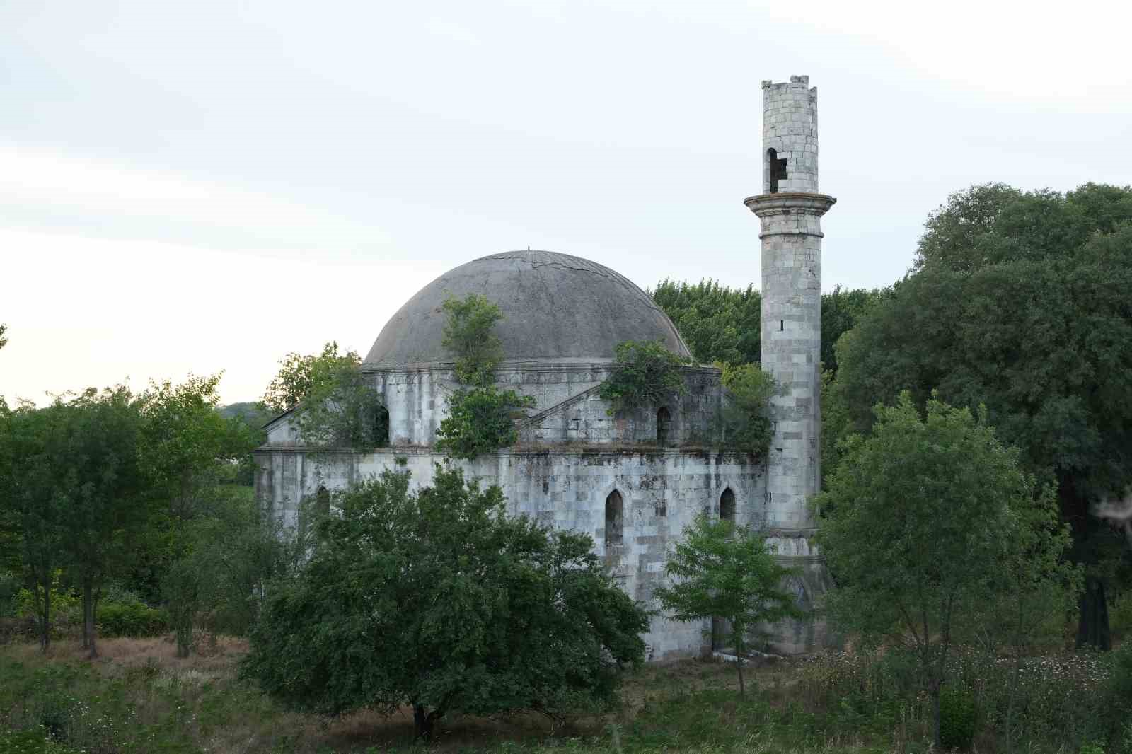 5 buçuk asırlık Evliya Kasım Paşa Camii yok olma tehlikesi yaşıyor
