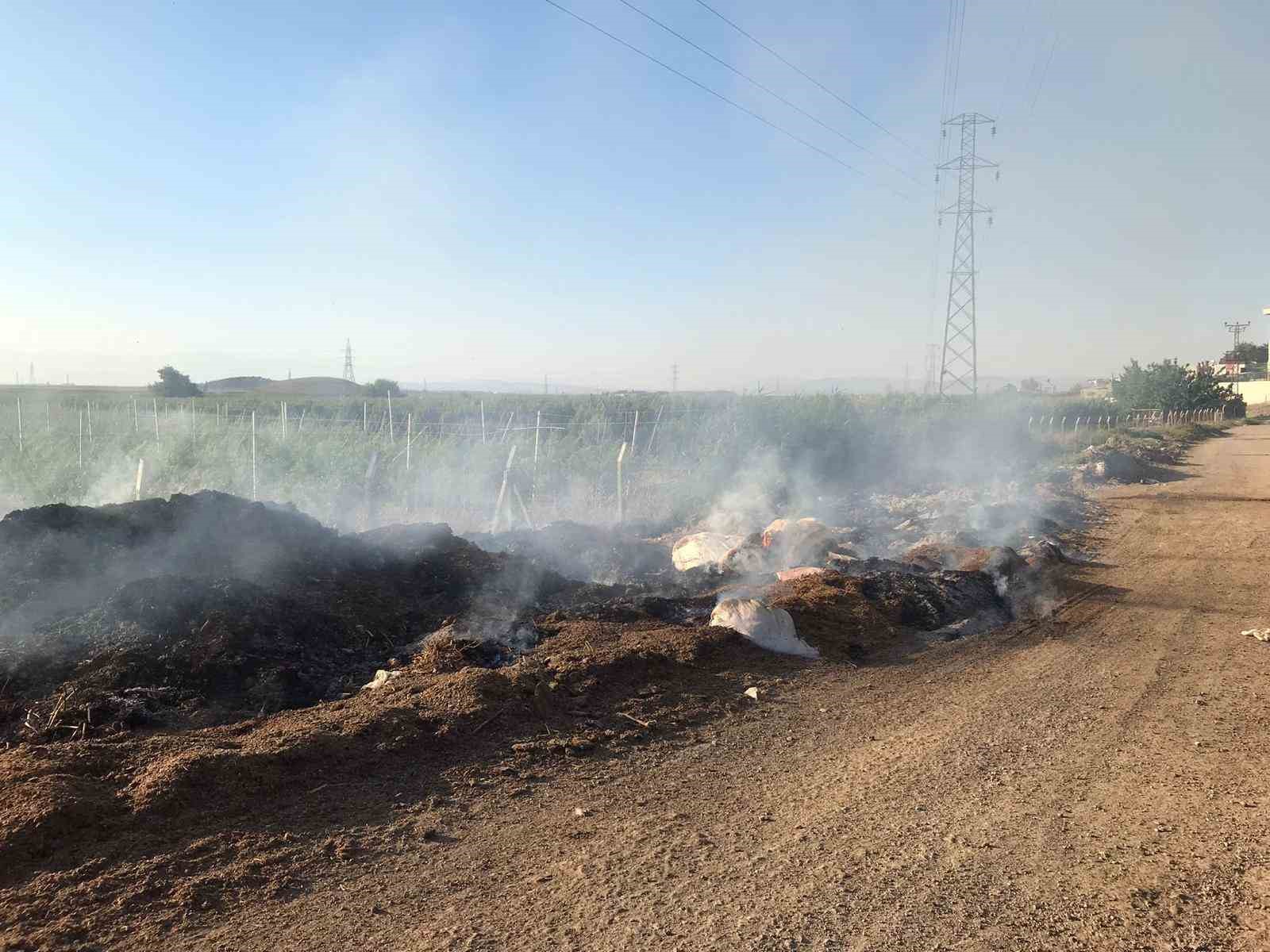 Reyhanlı’da çıkan çöp yangını söndürüldü
