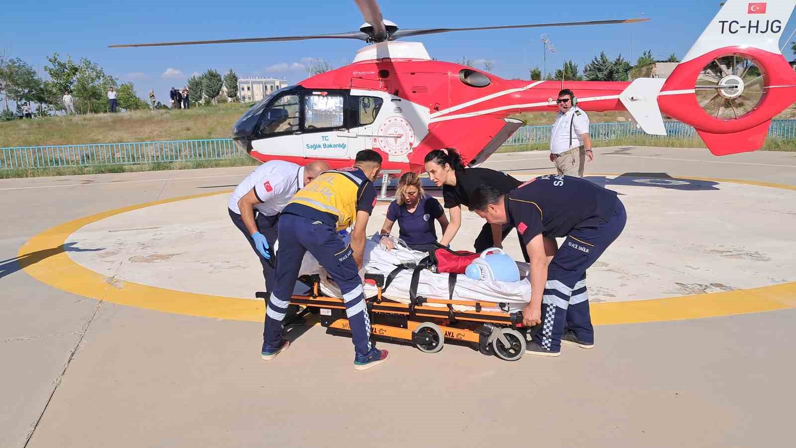 Ambulans helikopter KOAH hastası için Karaman’dan Ankara’ya havalandı
