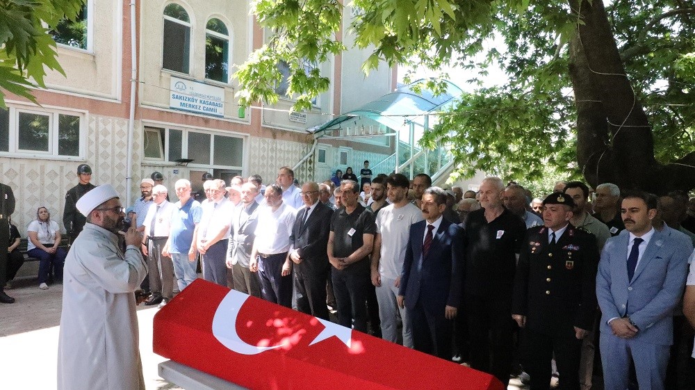 Kahraman Kıbrıs Gazisi son yolculuğuna uğurlandı
