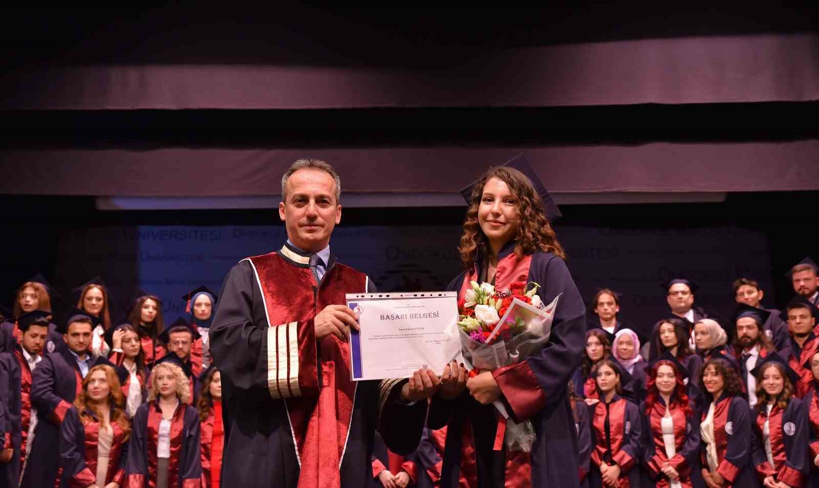 OMÜ’de yılın ilk mezuniyet heyecanı: 89 veteriner hekim mezun oldu
