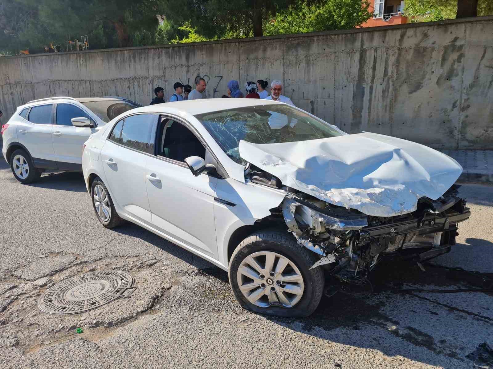 Kahramanmaraş’ta zincirleme trafik kazası: 3 yaralı
