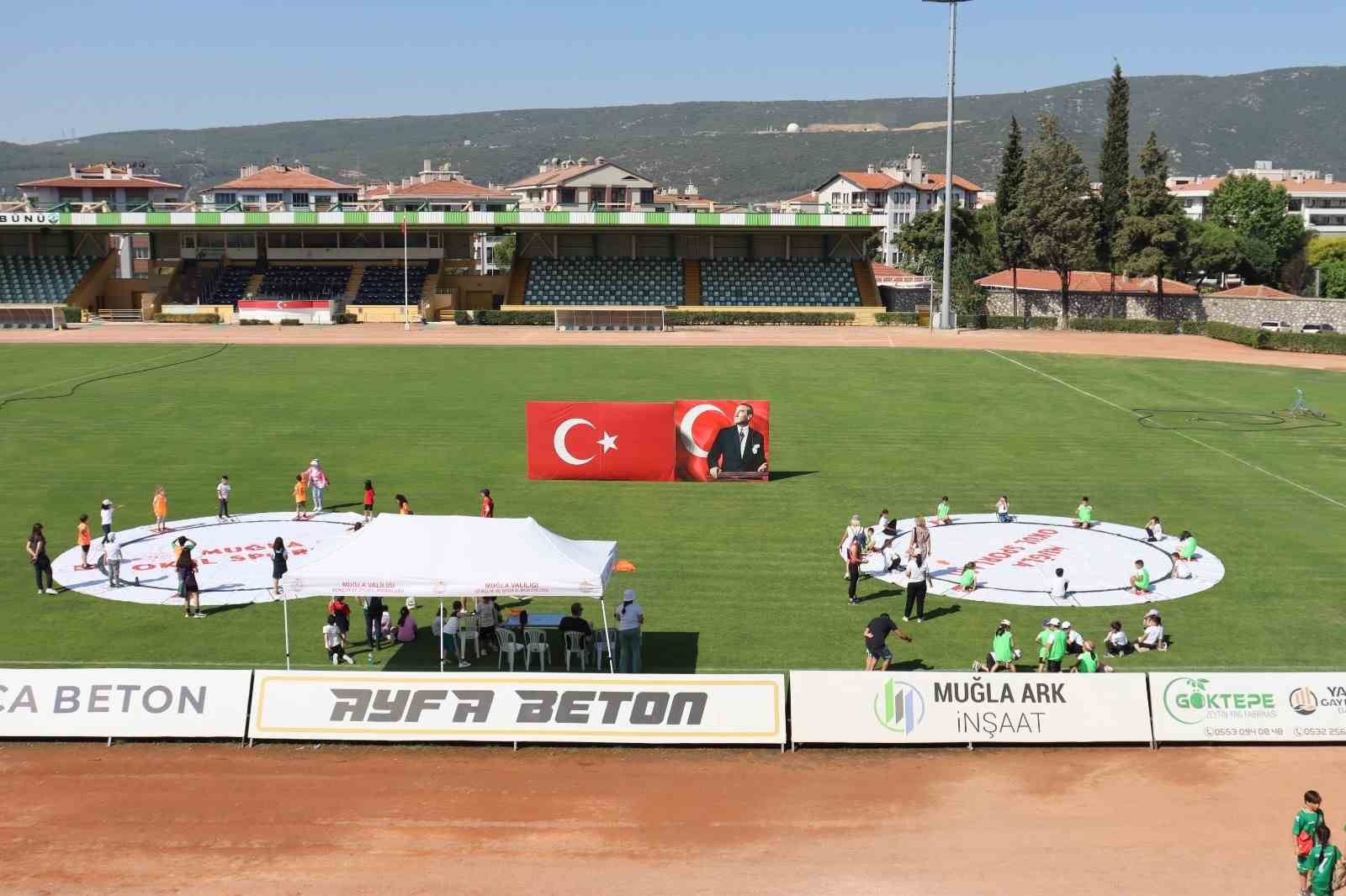 Muğla’da çocuk oyunları şenliği düzenlendi
