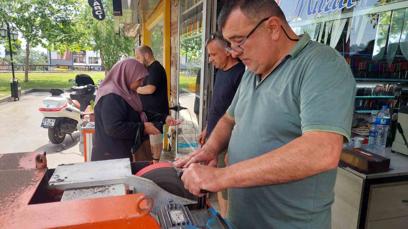 Kurban kesecekler dikkat: Eziyet etmemek için mutlaka bunu yapın
