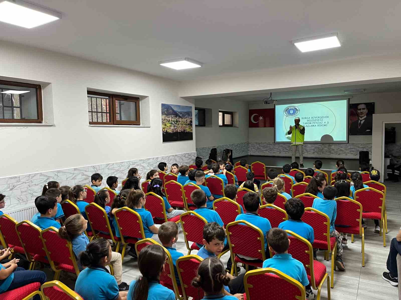 Bursa Büyükşehir’den çocuklara haşereyle mücadele eğitimi
