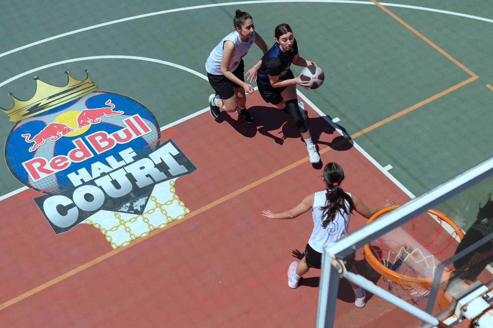 Red Bull Half Court heyecanında final zamanı
