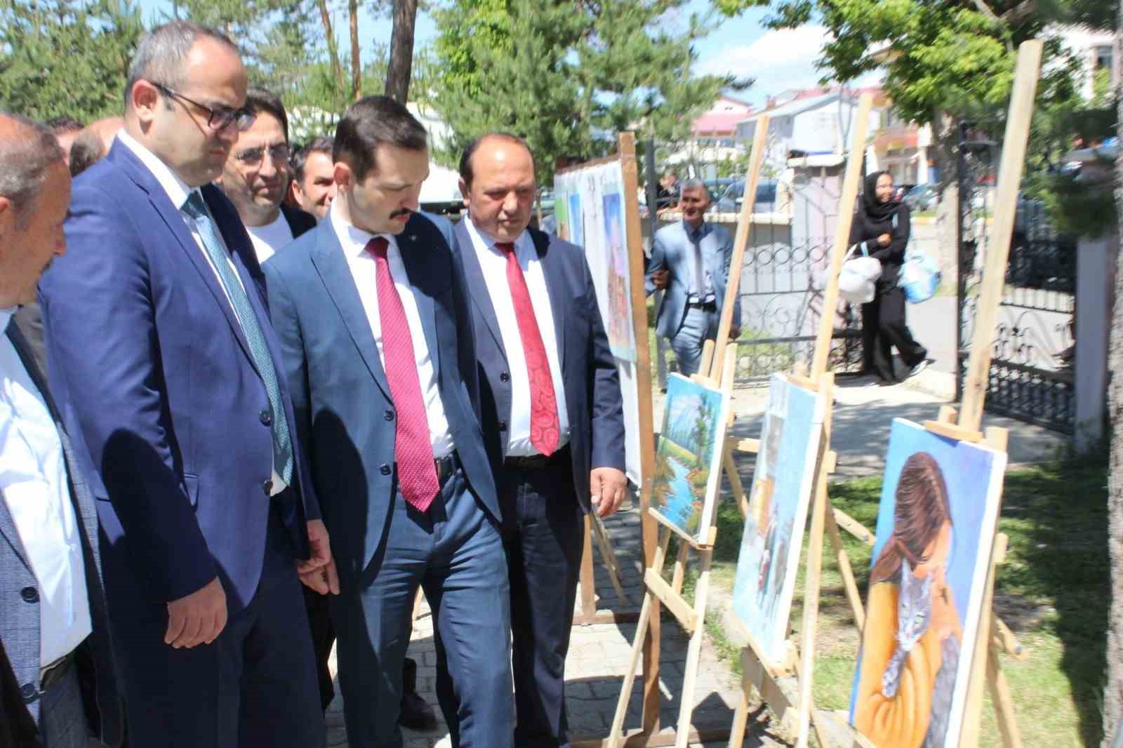 Aşkale’de el emeği göz nuru sergisi
