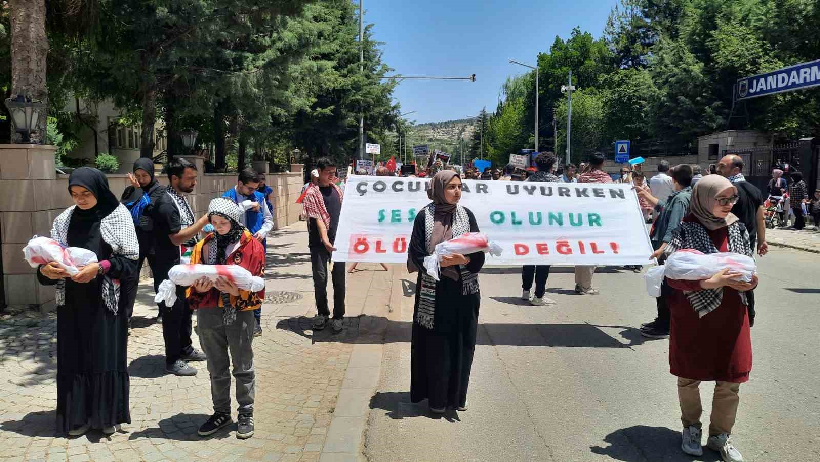 Konya’da İsrail’in Filistin’deki katliamlarına tepki
