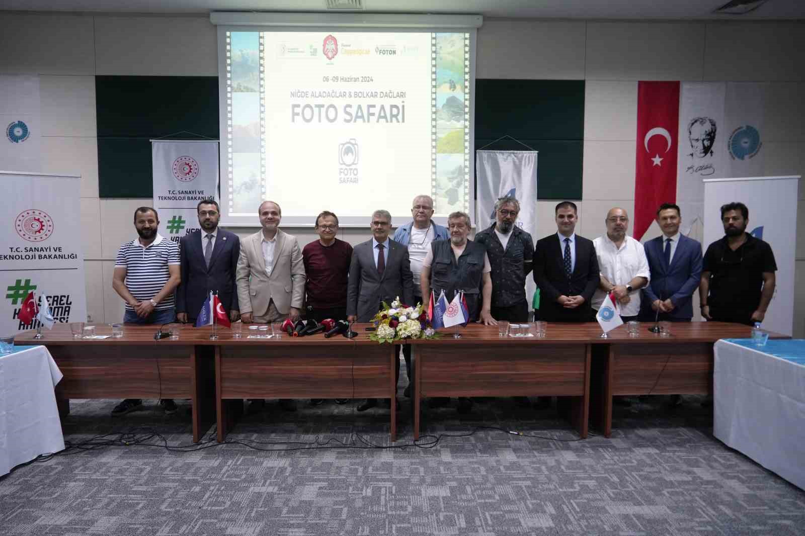 Aladağlar ve Bolkar Dağları’ndaki fotoğraf yarışmasın tanıtım toplantısı yapıldı
