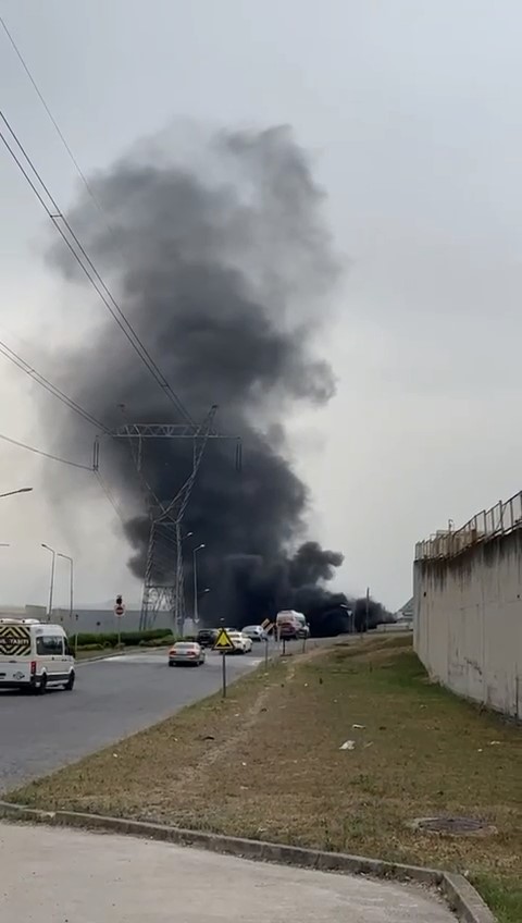 Bursa’da fabrikada korkutan yangın
