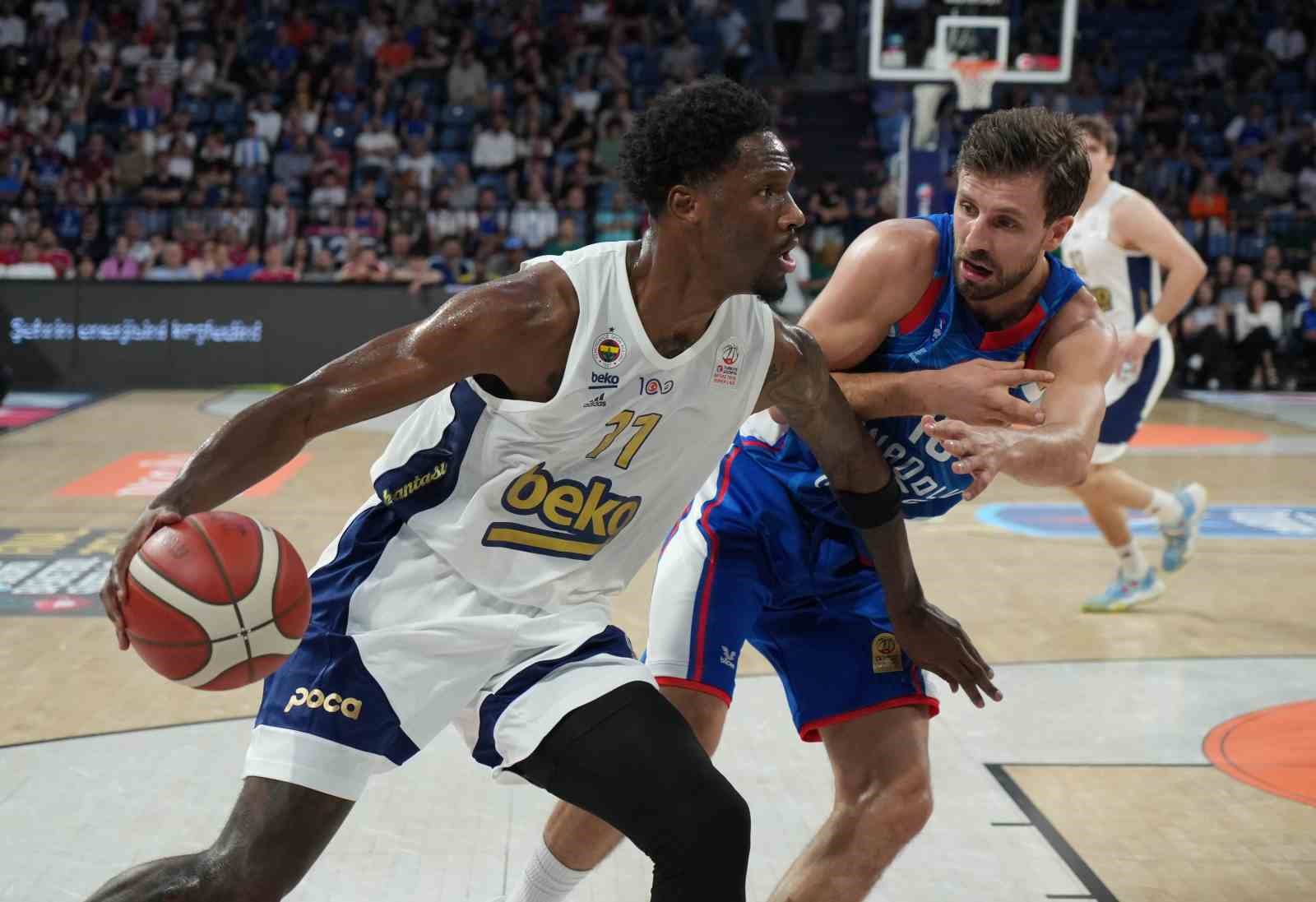 Fenerbahçe, final serisi ilk maçında A. Efes’i 85-74 mağlup etti
