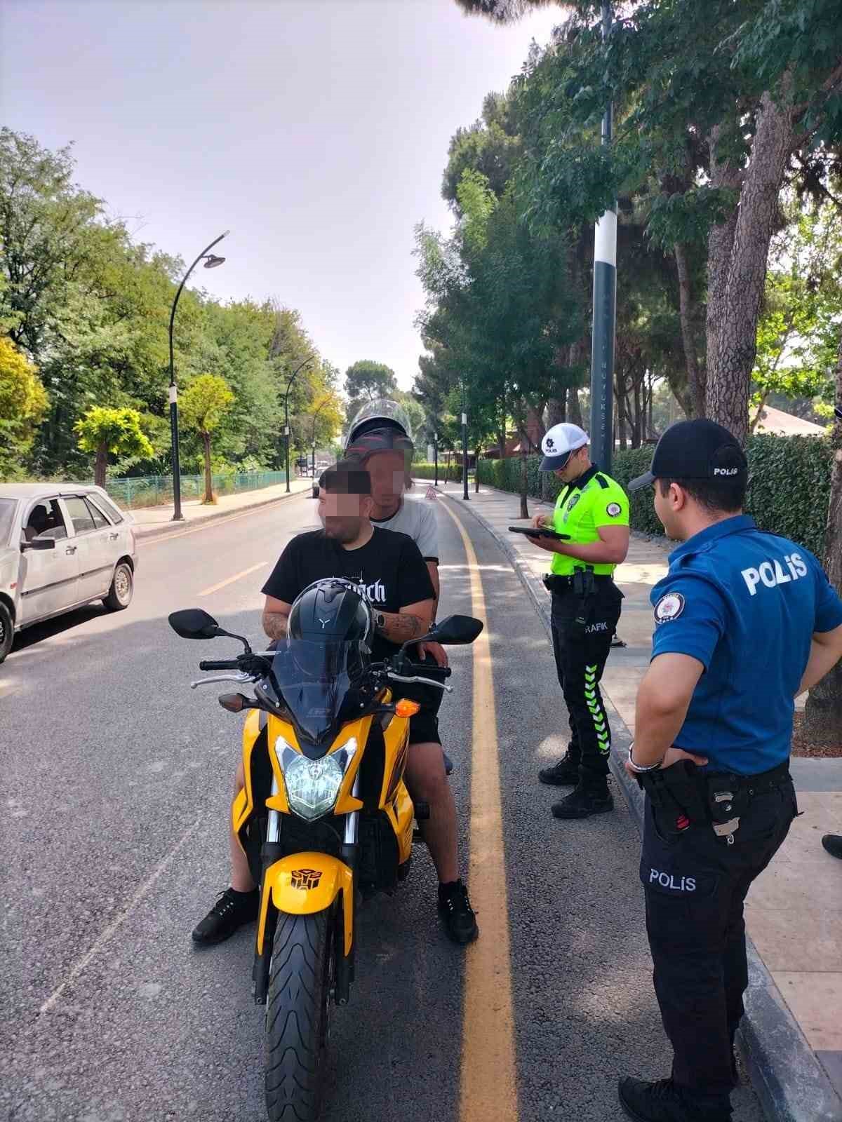 Manisa’da 37 motosiklet trafikten men edildi
