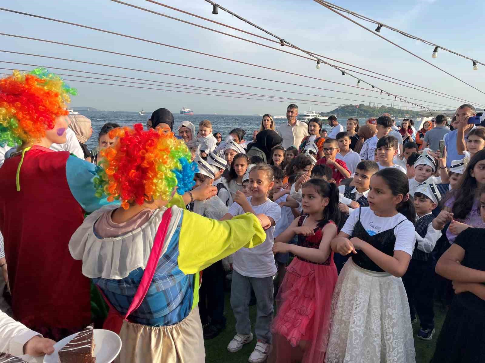 Geleneksel Beyoğlu Sünnet Şöleni bu yıl İstanbul Boğazı’nda gerçekleşti
