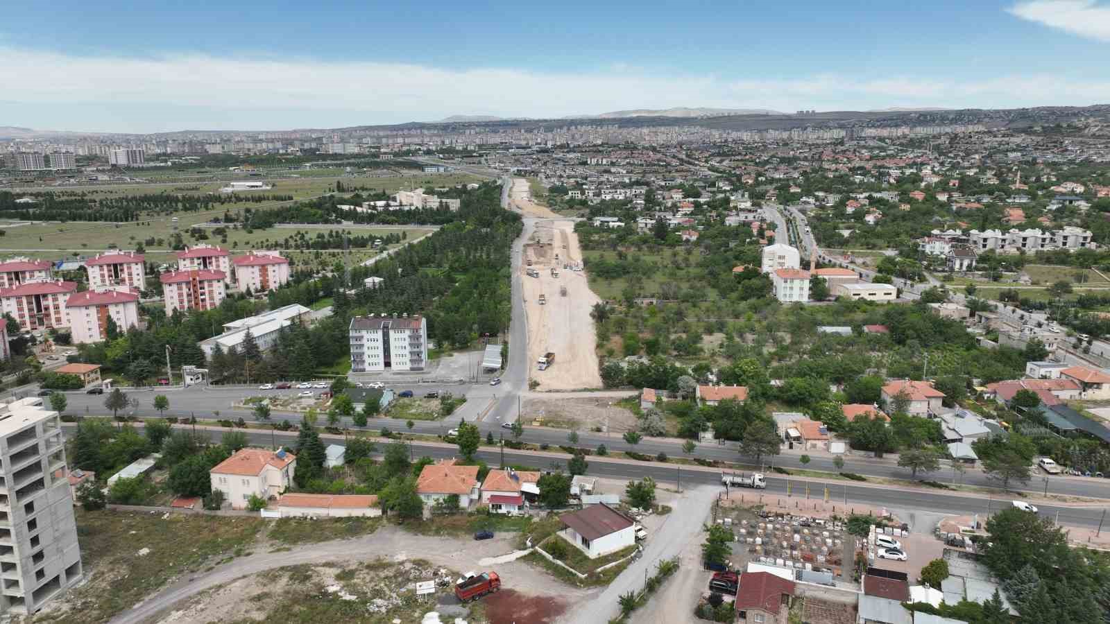 Talas Bulvarı ile Mehmet Özhaseki Bulvarı’nı birbirine bağlayacak ana arterde inceleme
