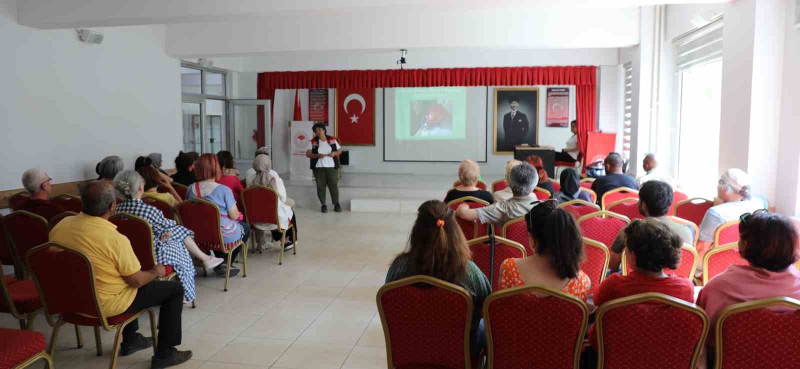 Organik tarım ve iyi tarım uygulamaları hakkında farkındalık eğitimi
