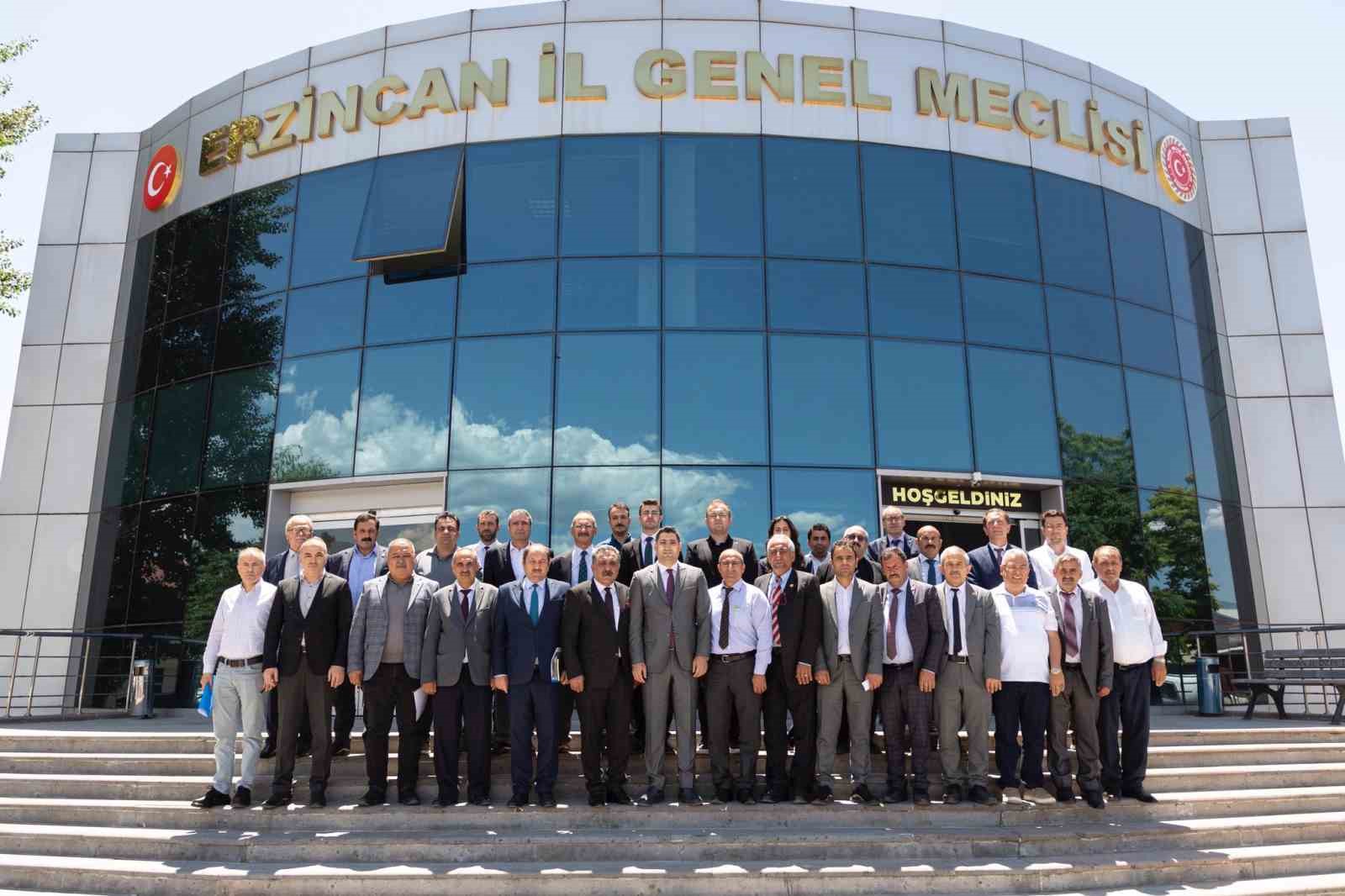 Erzincan’daki tarım ve hayvancılık sektörü görüşüldü
