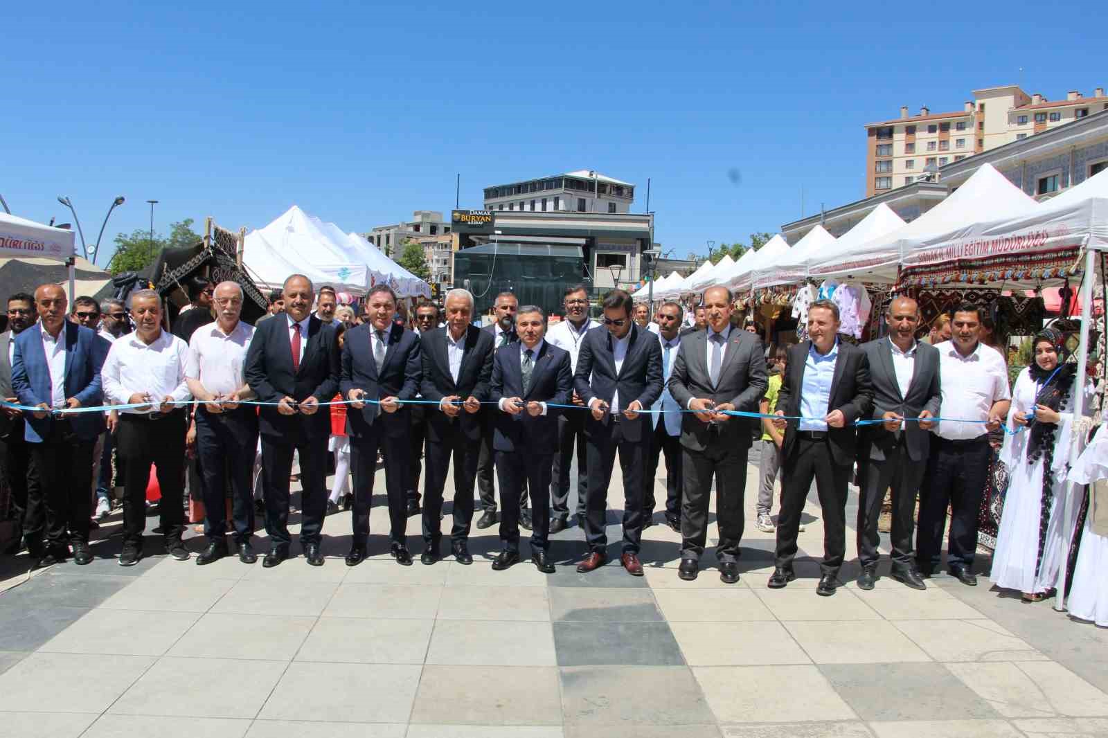 Şırnak’ta kursiyerler yaptıkları çalışmaları sergiledi
