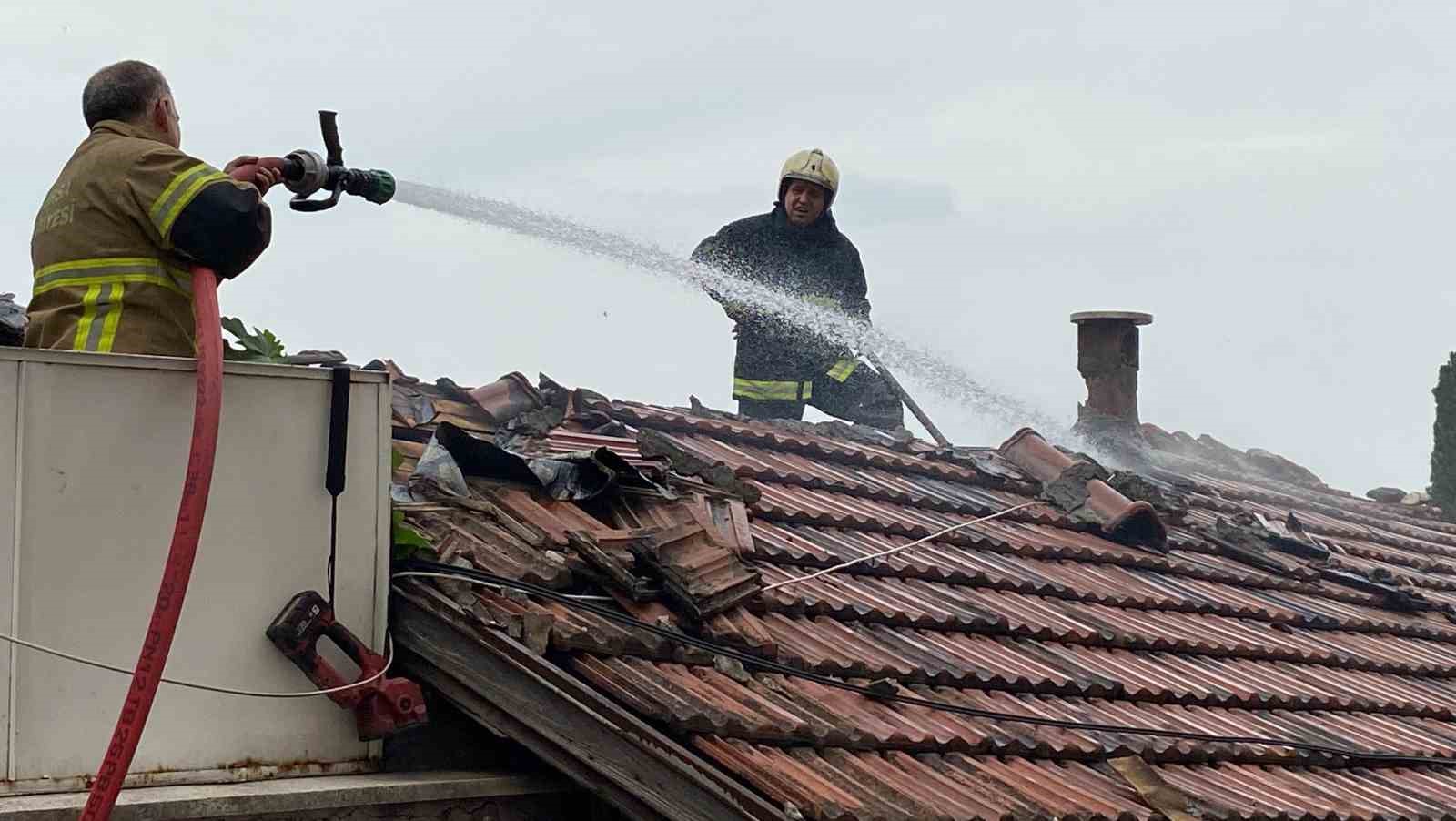 Müstakil ev küle döndü
