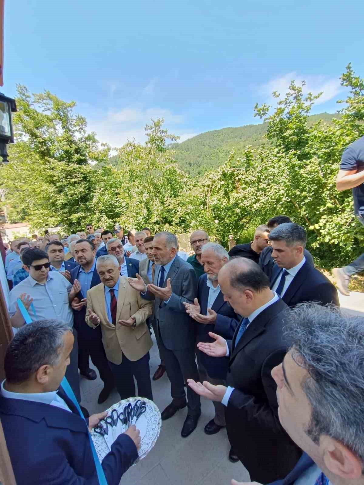 Kastamonu’da restorasyonu tamamlanan cami tekrar ibadete açıldı
