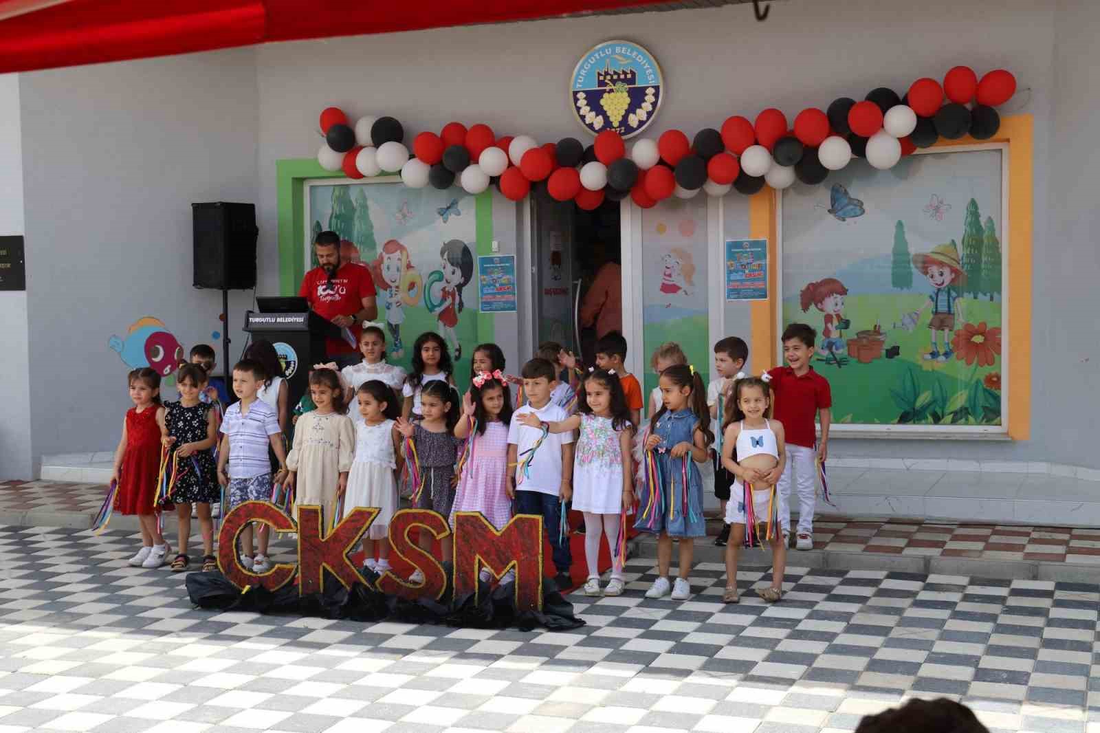 Çocuk Kültür ve Sanat Merkezi’nde mezuniyet sevinci
