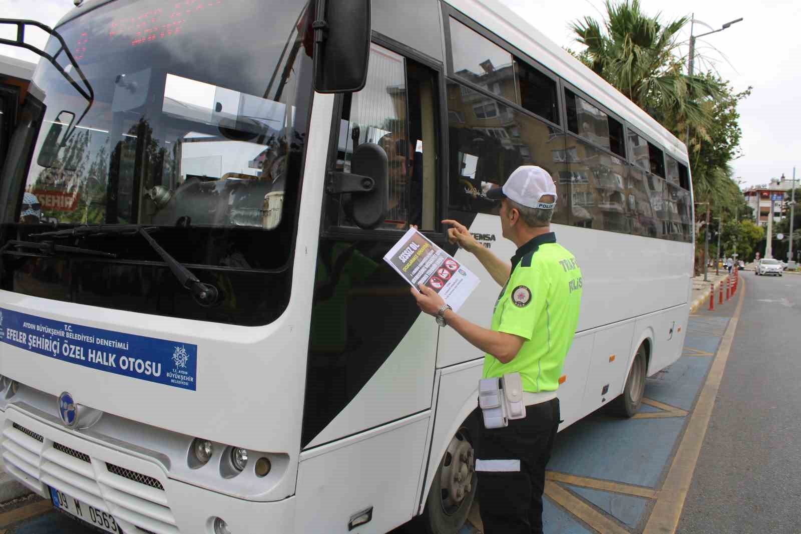 Trafik ekipleri bu kez öğrenciler için sahaya indi
