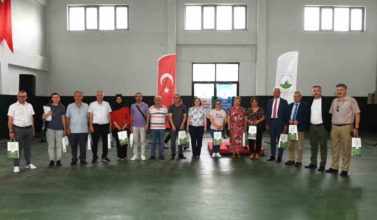 Küçük raketler sertifikalarını aldı
