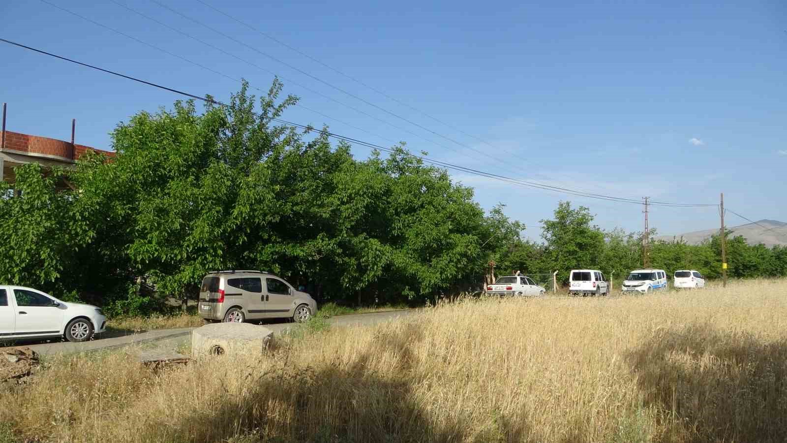 Tartıştığı oğlunu silahla yaraladı
