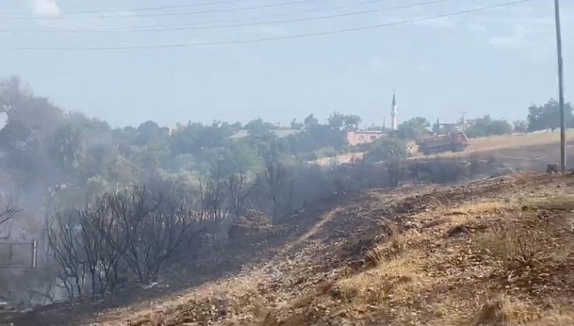 Fırtınadan dolayı uçan naylon yangına sebep oldu
