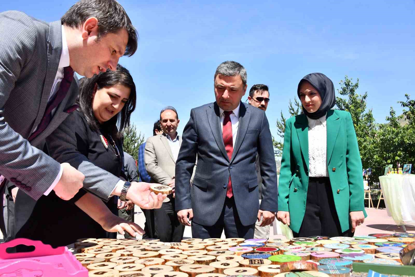 Gümüşhane’de yükümlülerin el sanatları sergisi büyük beğeni topladı
