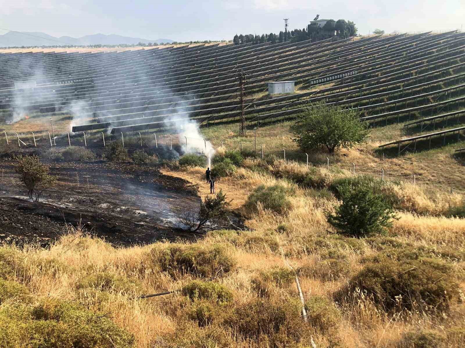 Manisa İtfaiyesi büyük bir yangını daha önledi
