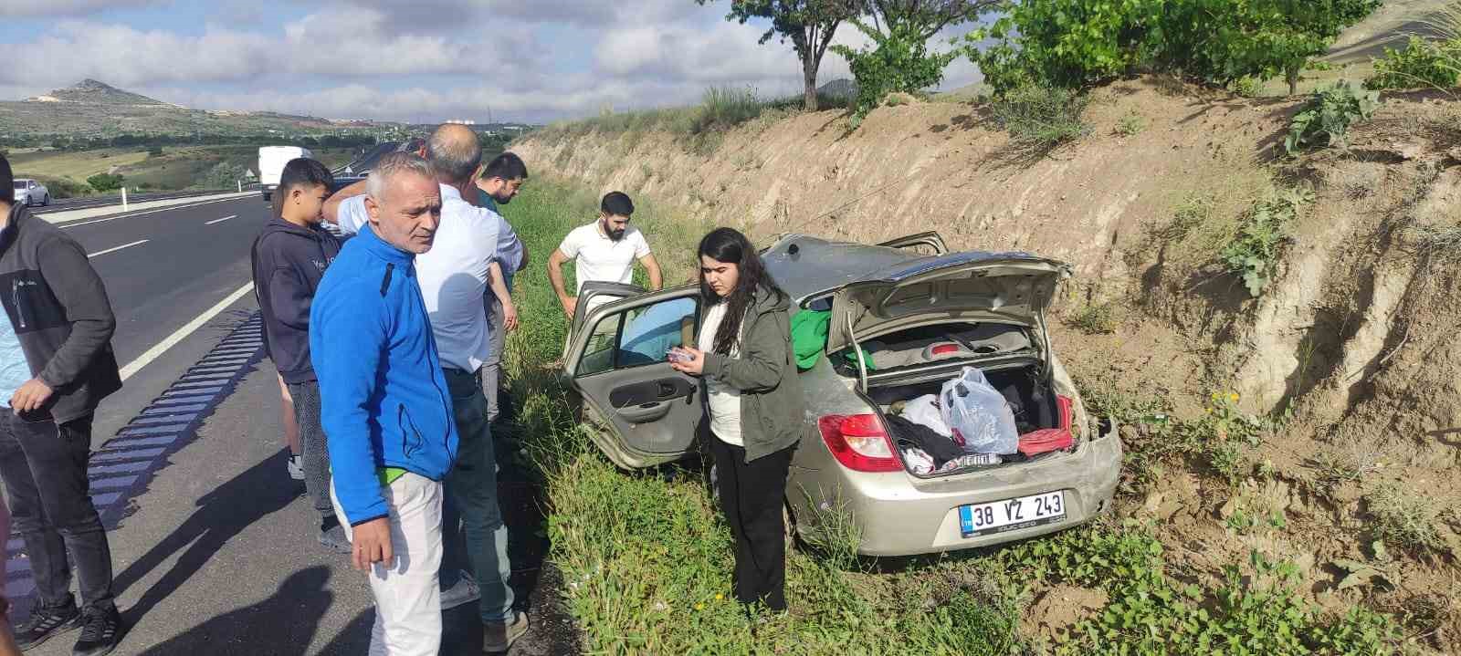 Sınava giderken kaza geçirdi
