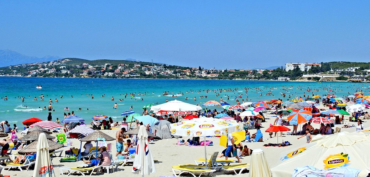 Çeşme, bu bayramda da milyonları ağırlayacak
