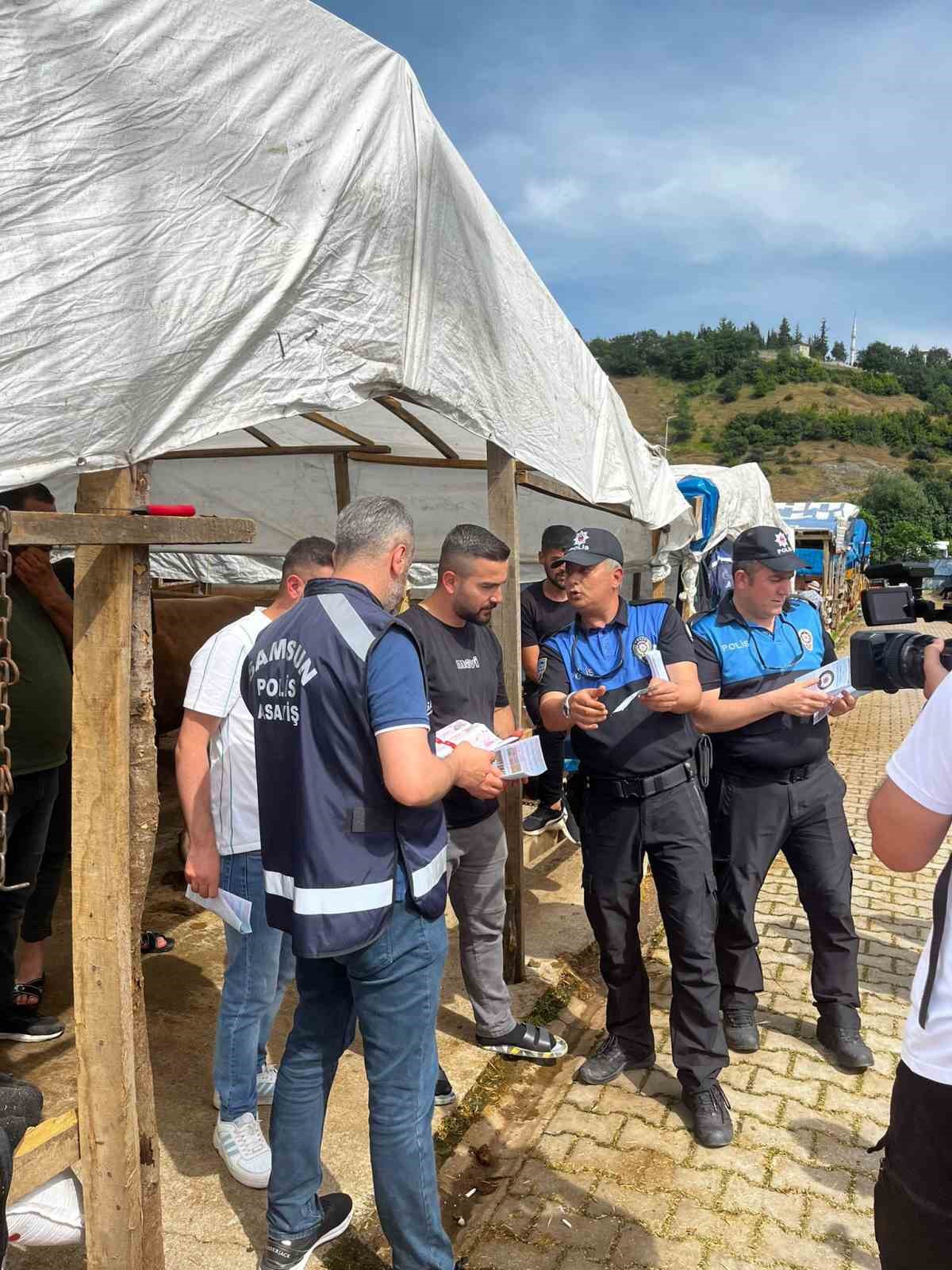 Polisten kurban pazarlarında ‘sahte para ve dolandırıcılık’ uyarısı
