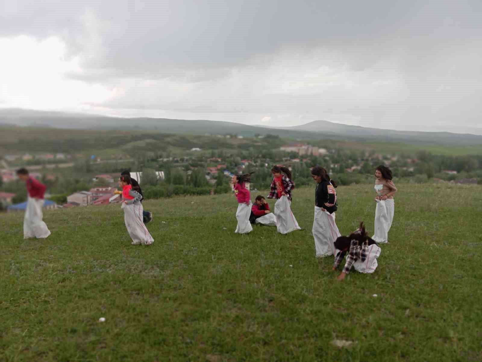 Susuz’da uçurma şenliği
