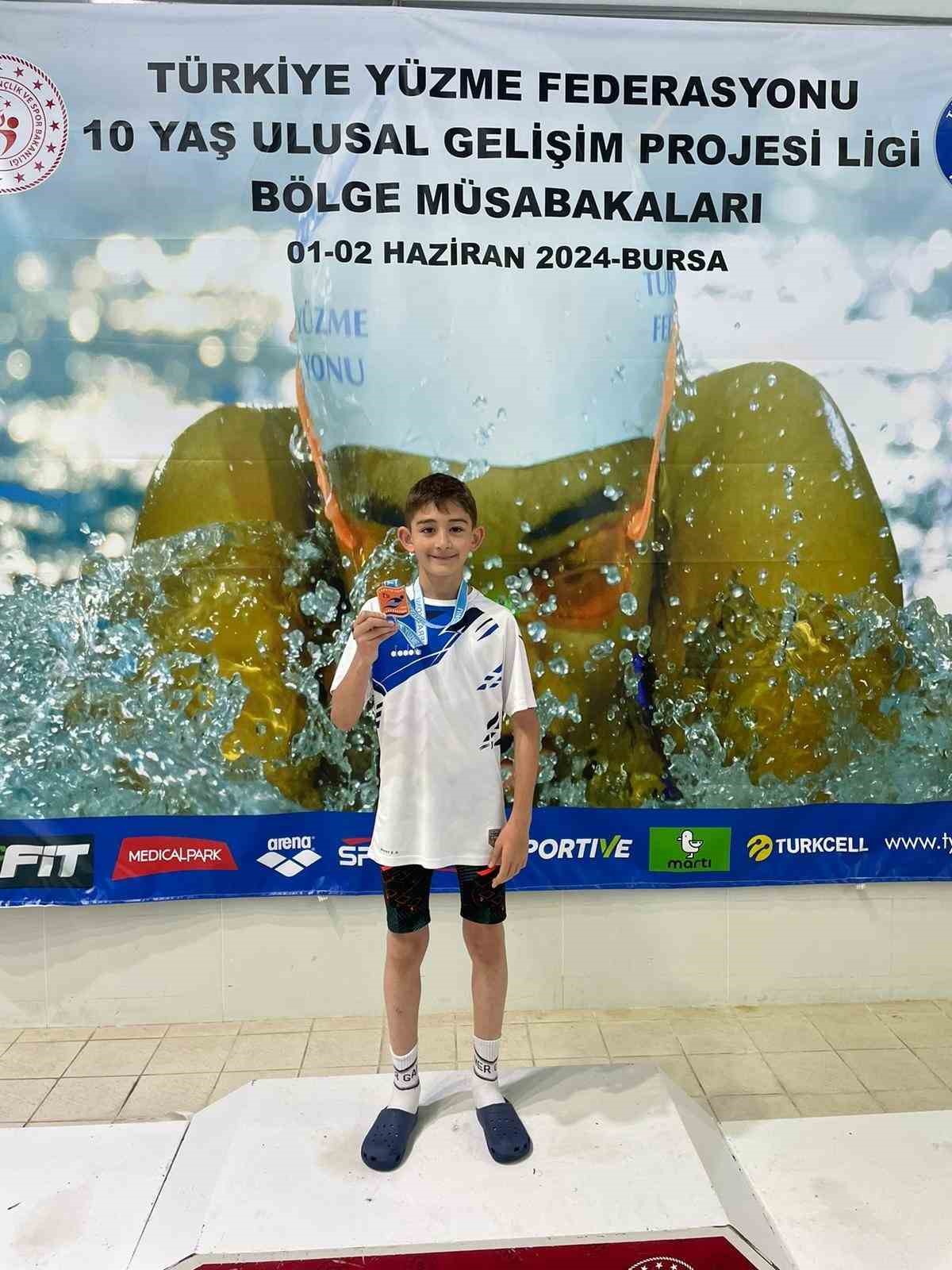 Bilecikli sporcular, 10 Yaş Bölge Finali’nden madalyayla döndüler
