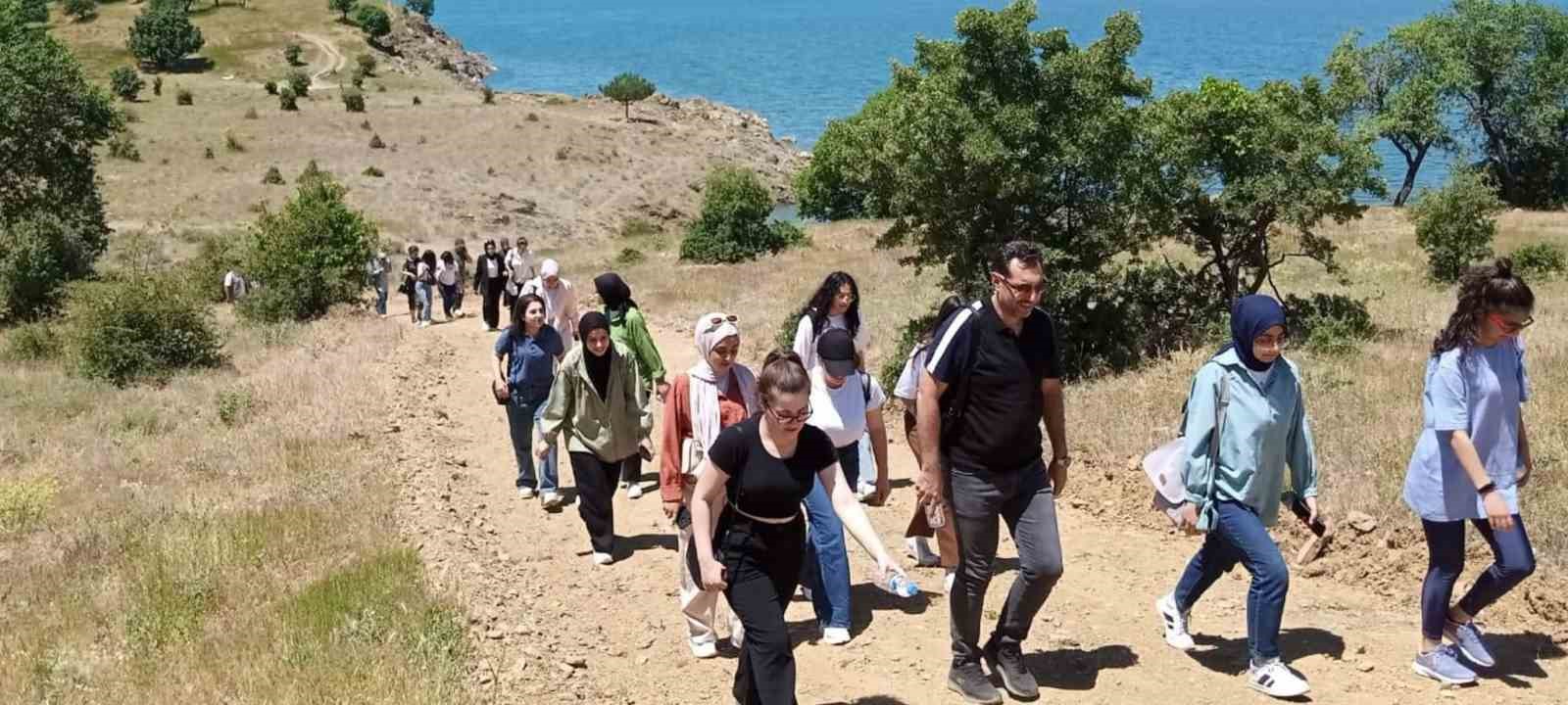 Elazığ’da doğa yürüyüşü düzenlendi
