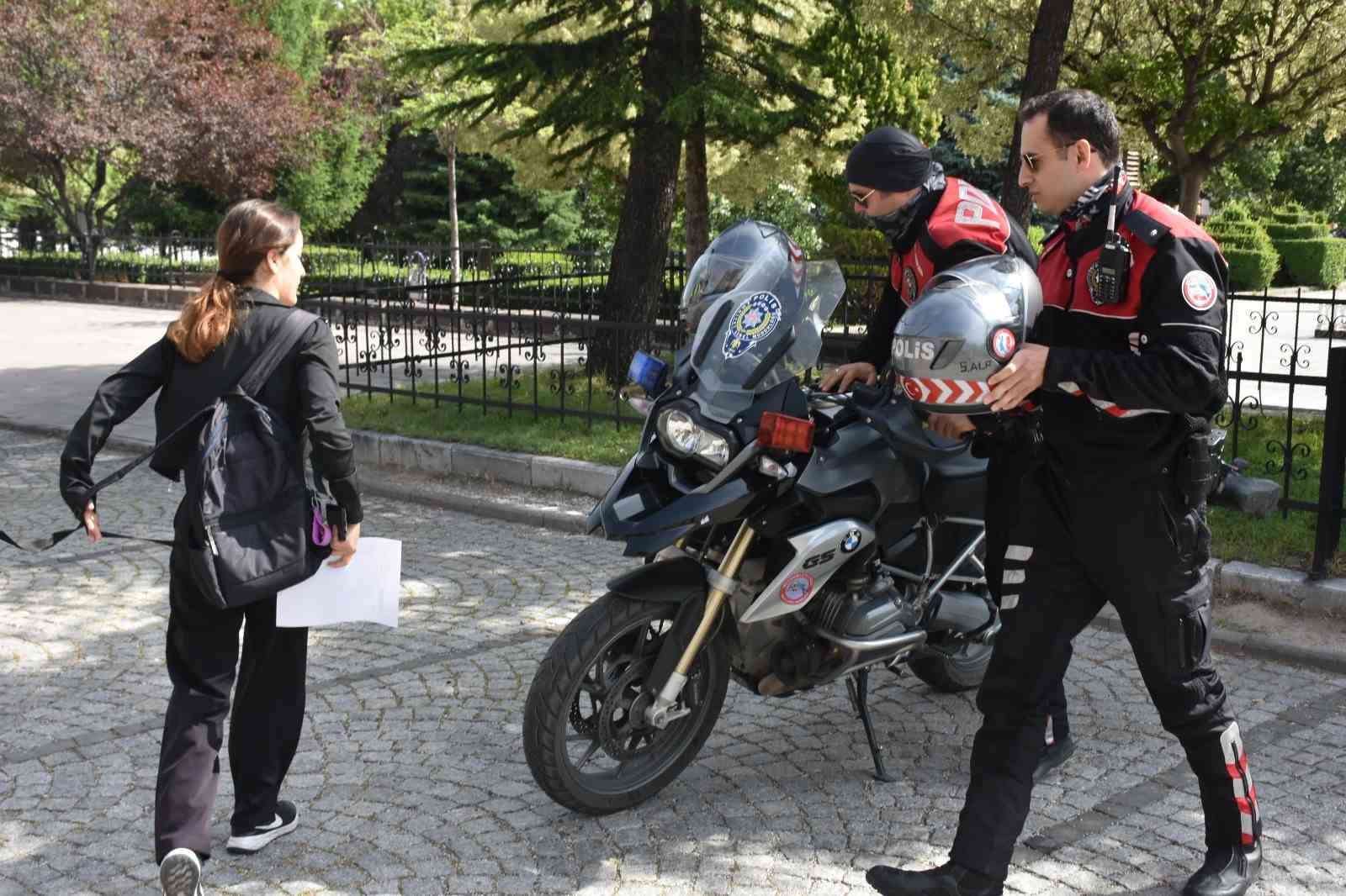 20’ye yakın YKS adayı geleceğini polise borçlandı
