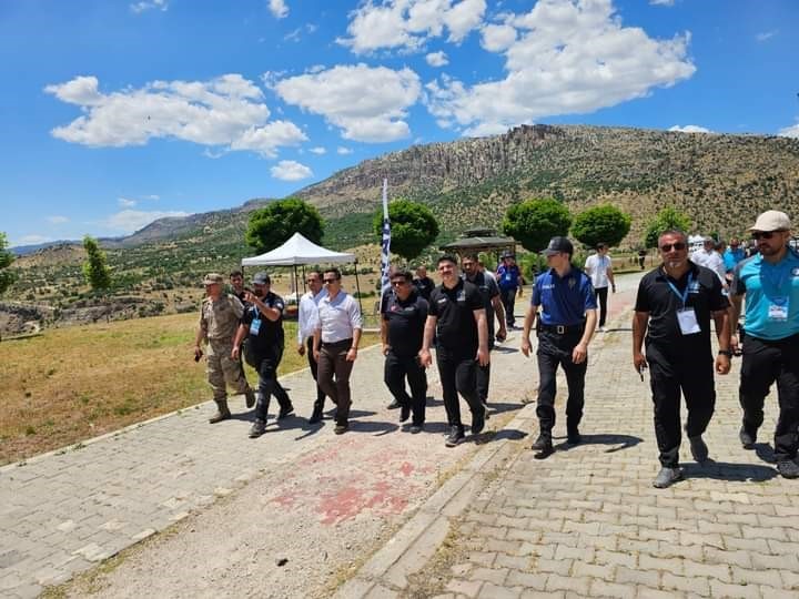 Çermik’te yapılan uçak kazası tatbikatı gerçeği aratmadı
