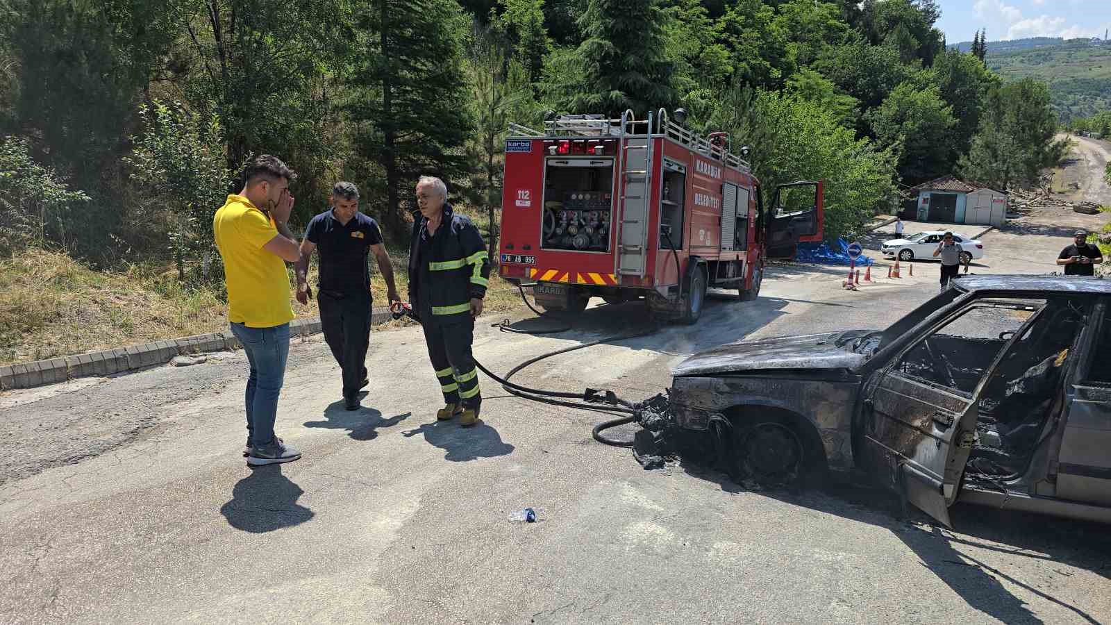 Torununu sınava getirdikten sonra otomobili alev topuna döndü
