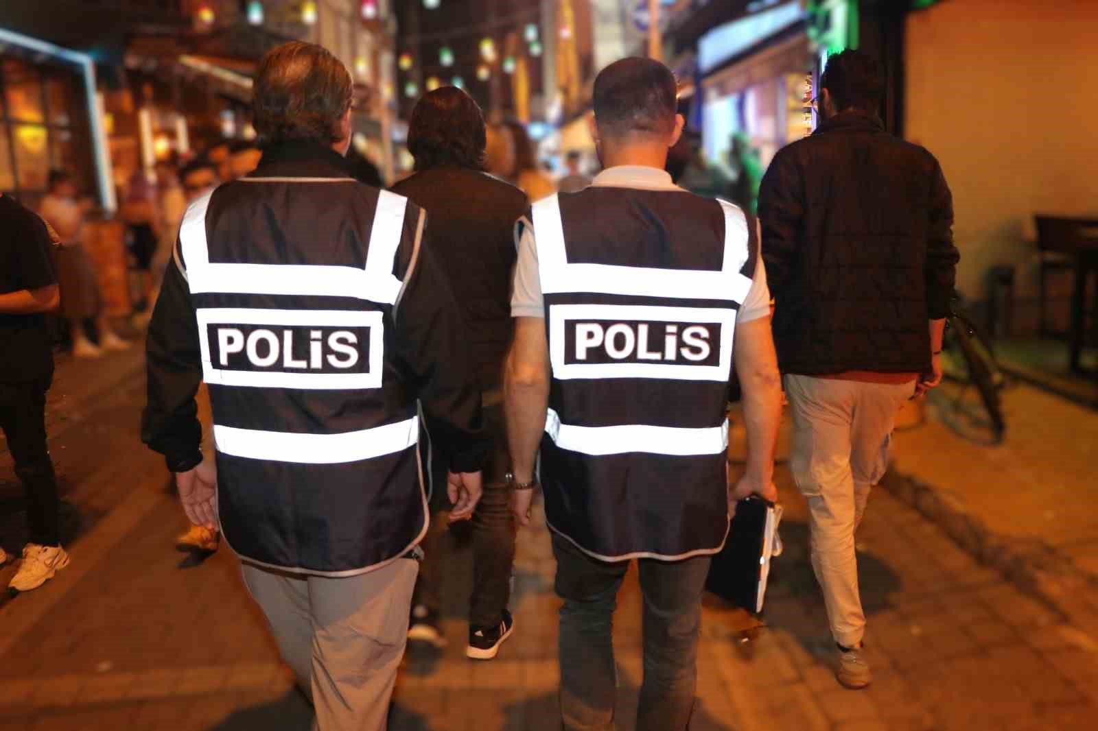 Polis ekiplerinin ‘Barlar Sokağı’ denetimleri devam ediyor
