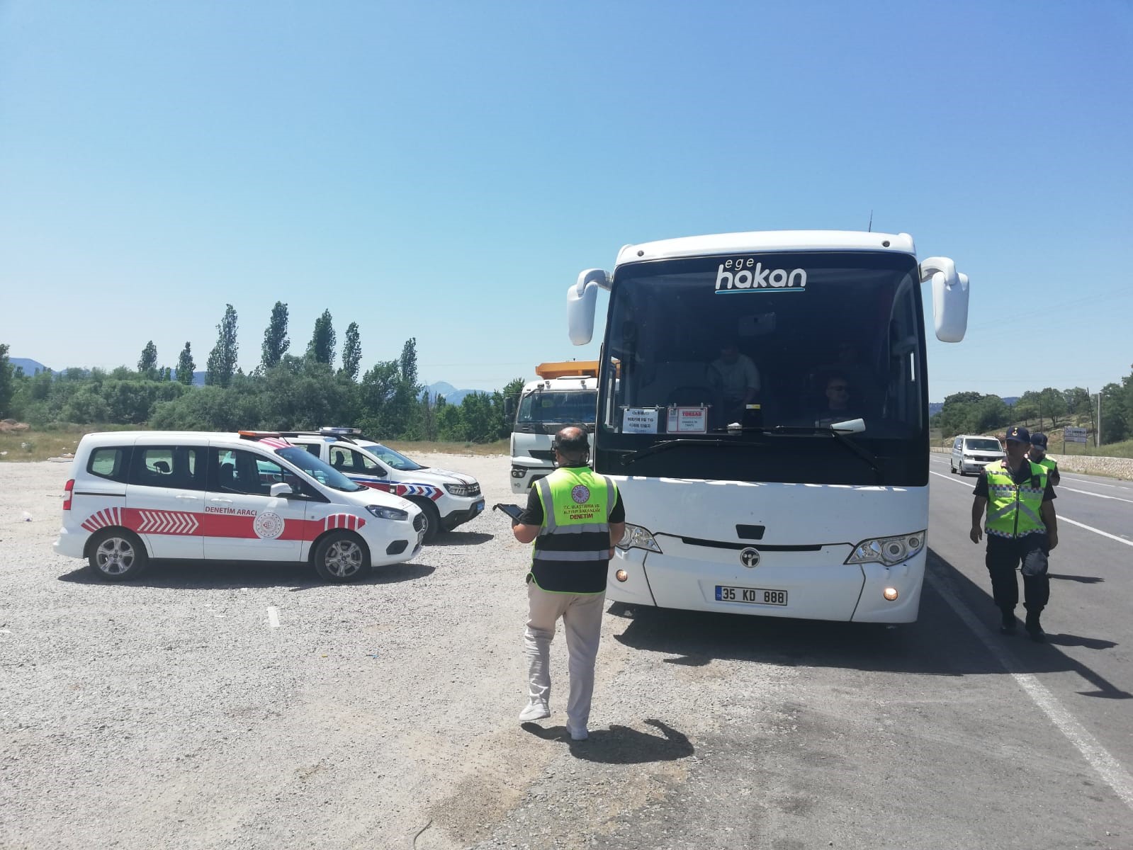 Beyşehir-Antalya kara yolunda trafik denetimleri
