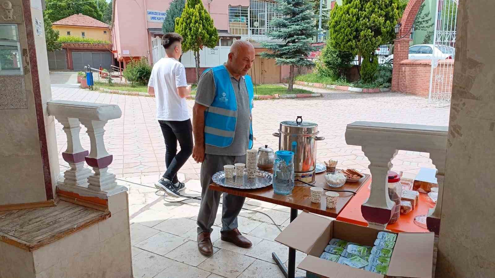 Çorum’da öğrenci velileri cami ve kuran kurslarında misafir edildi
