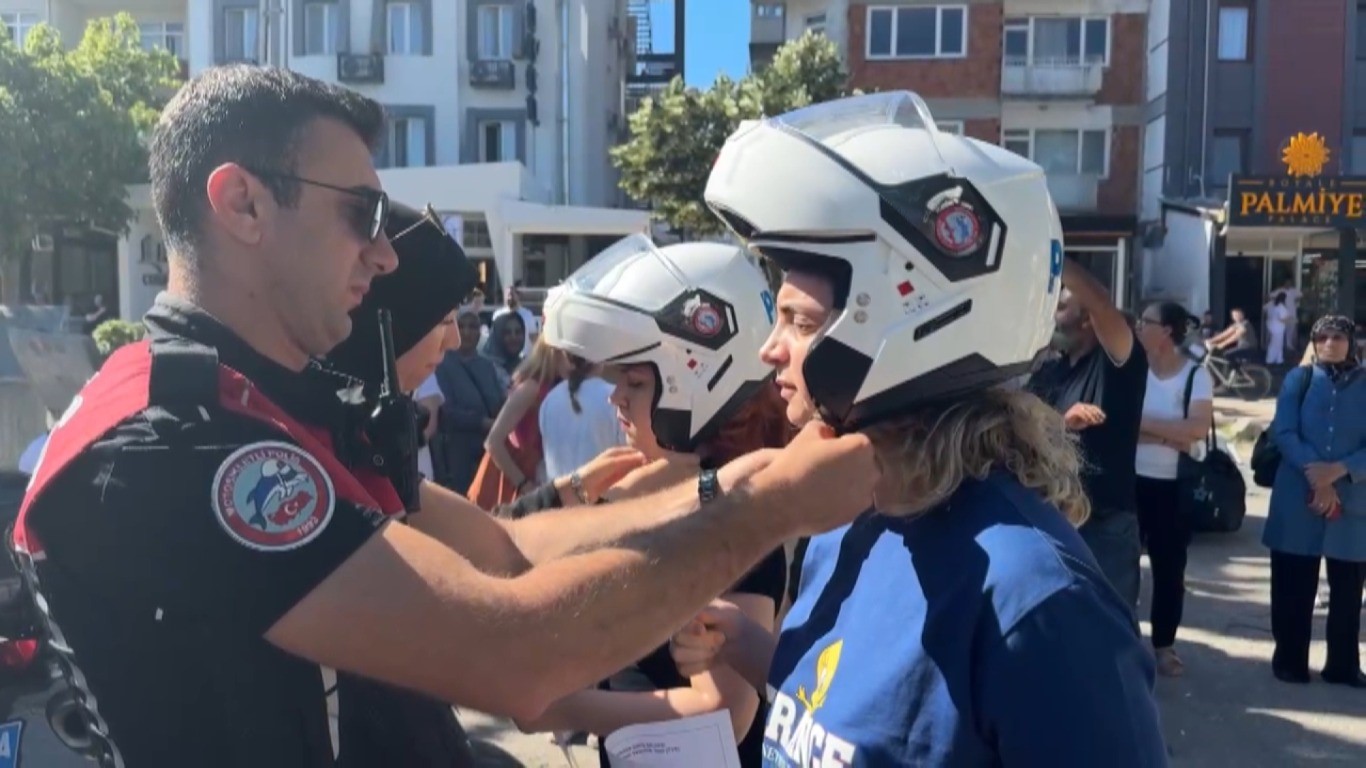 Sınava dakikalar kala öğrencilerin imdadına yunus timleri yetişti
