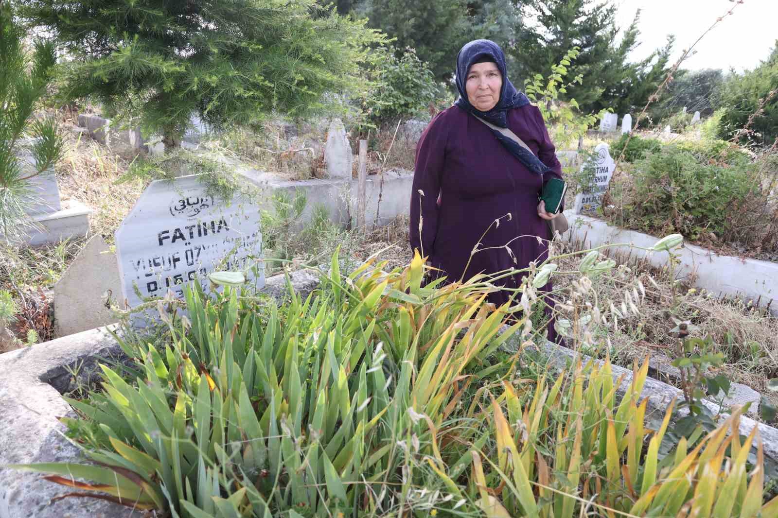 Evladının mezarına gidebilmek için 49 yaşında ehliyet ve araç alan vefakar annenin acısı yıllar geçse de dinmiyor
