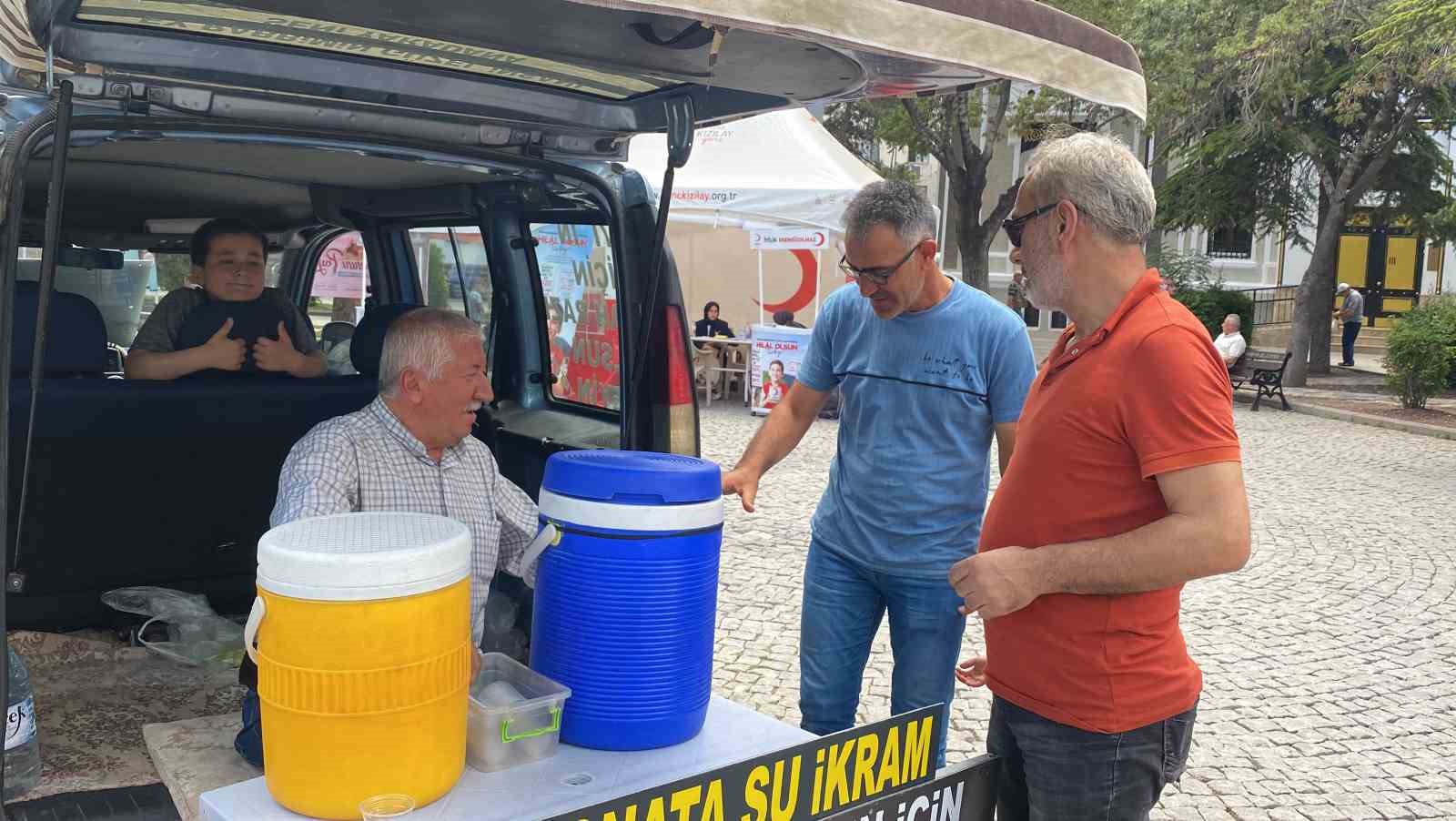 Ödemeler para ile değil, hayır duasıyla
