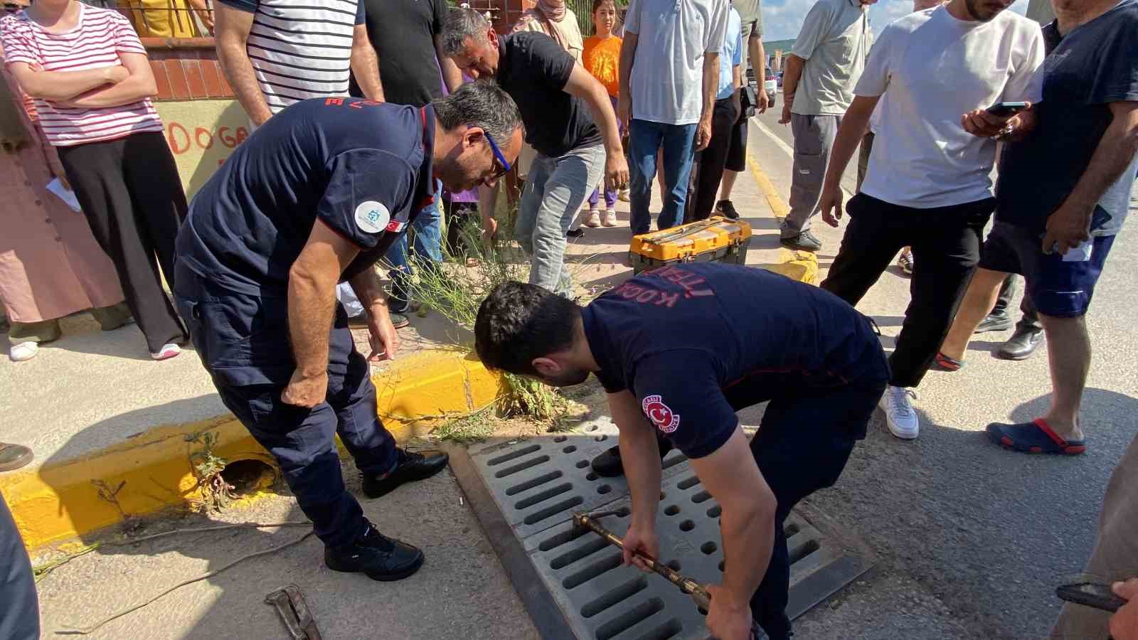 Sınava girecek genç kızın kimliği mazgala düştü
