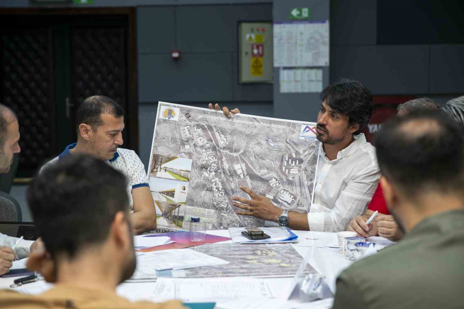 Mersin’de ’Yol Yapım ve Ulaşım Çalıştayı’ gerçekleştirildi
