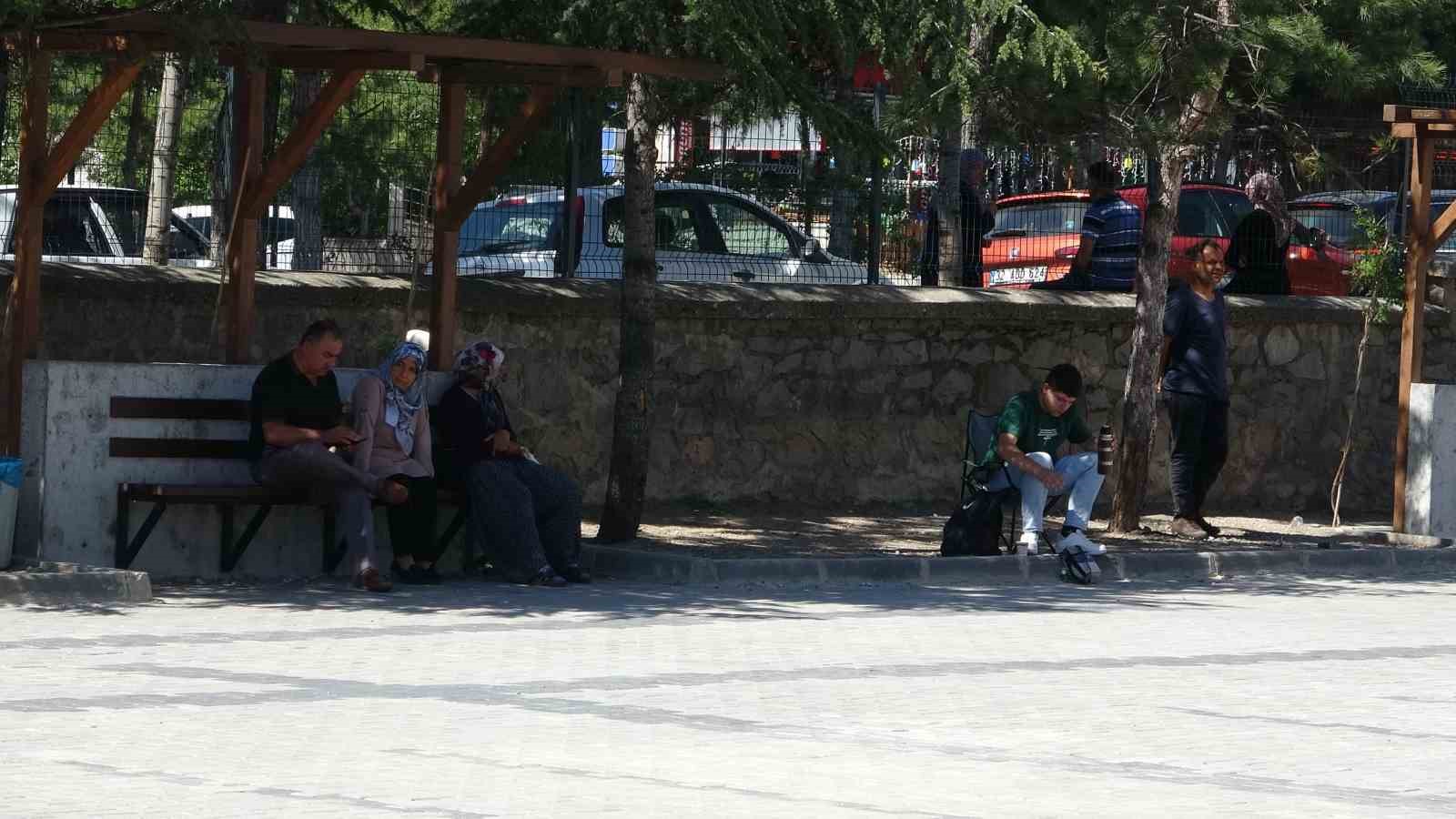 Isparta’da YKS’nin ikinci oturumu AYT başladı
