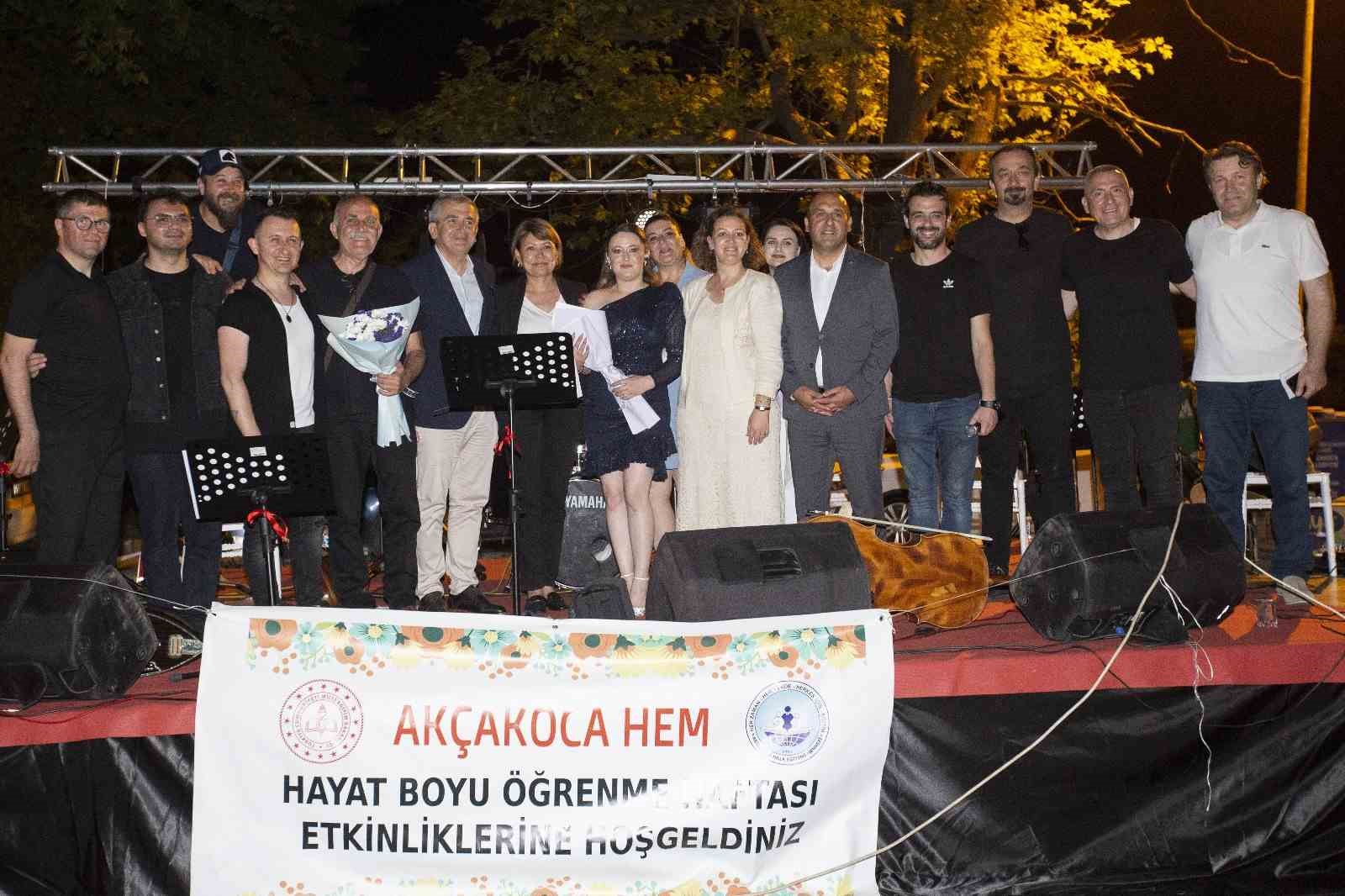 Akçakocalılara unutulmaz konser
